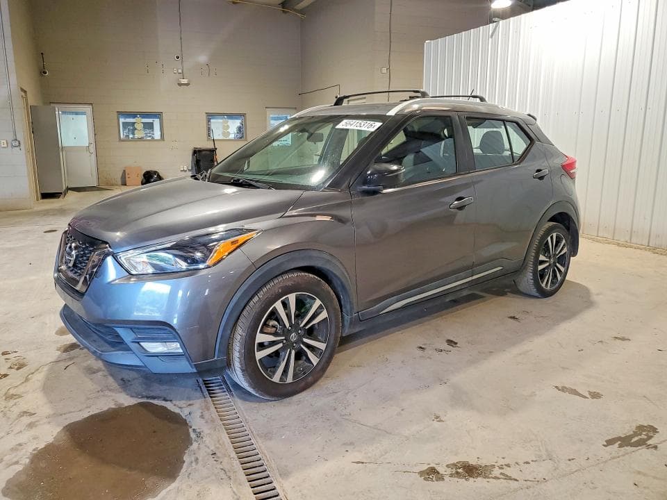 2019 Nissan Kicks SR