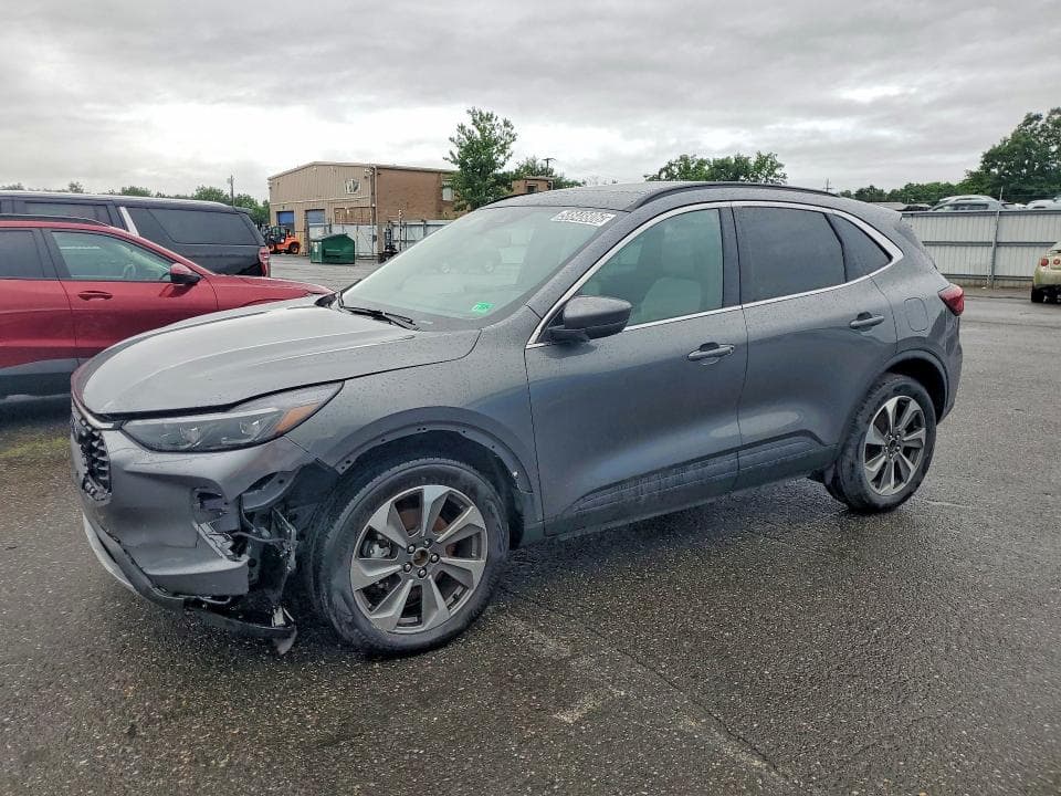 2025 Ford Escape Platinum