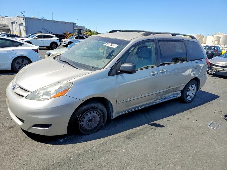2008 Toyota Sienna LE 8-PASSENGER
