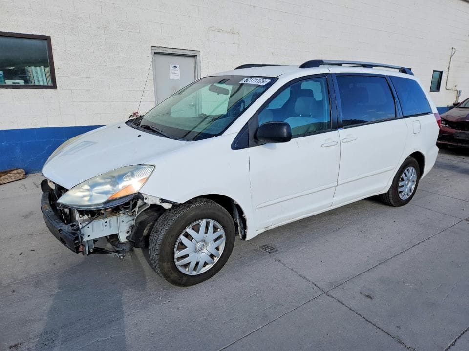 2008 Toyota Sienna LE 8-PASSENGER