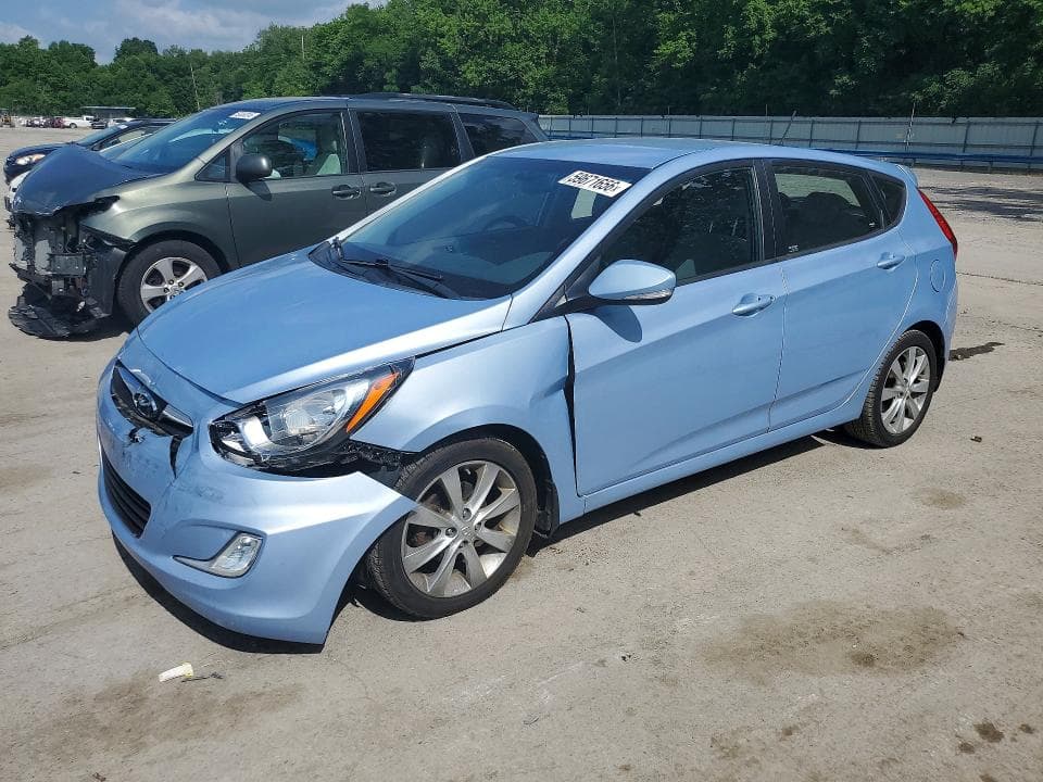 2013 Hyundai Accent SE