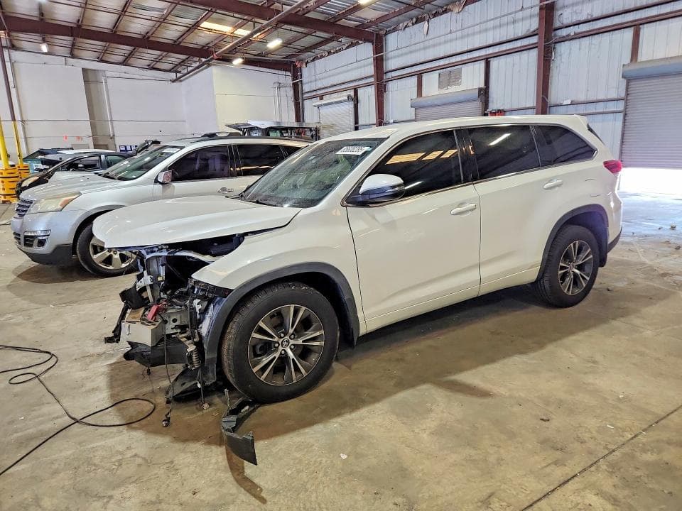 2017 Toyota Highlander LE
