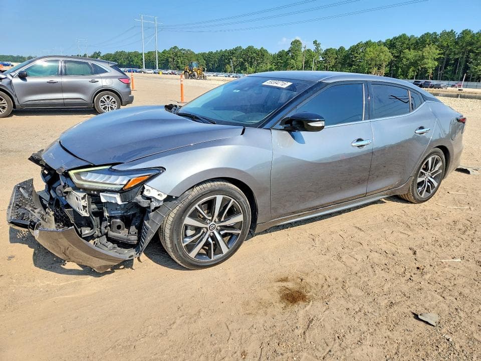 2023 Nissan Maxima SV