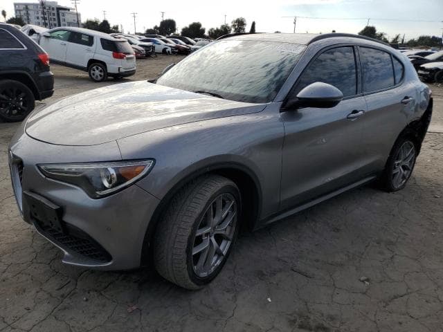 2018 Alfa Romeo Stelvio TI Sport