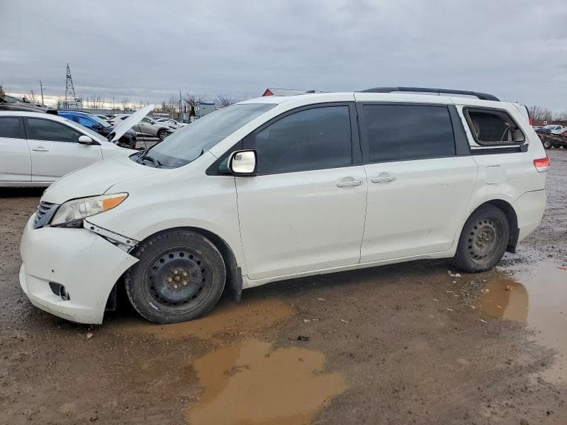 2012 Toyota Sienna XLE