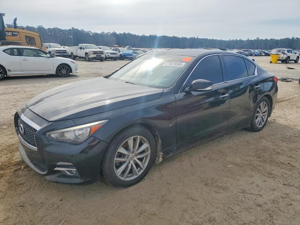 2015 Infiniti Q50 Base