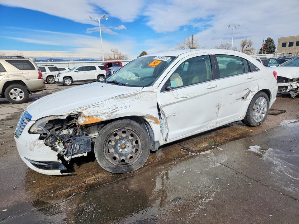 2013 Chrysler 200 LX