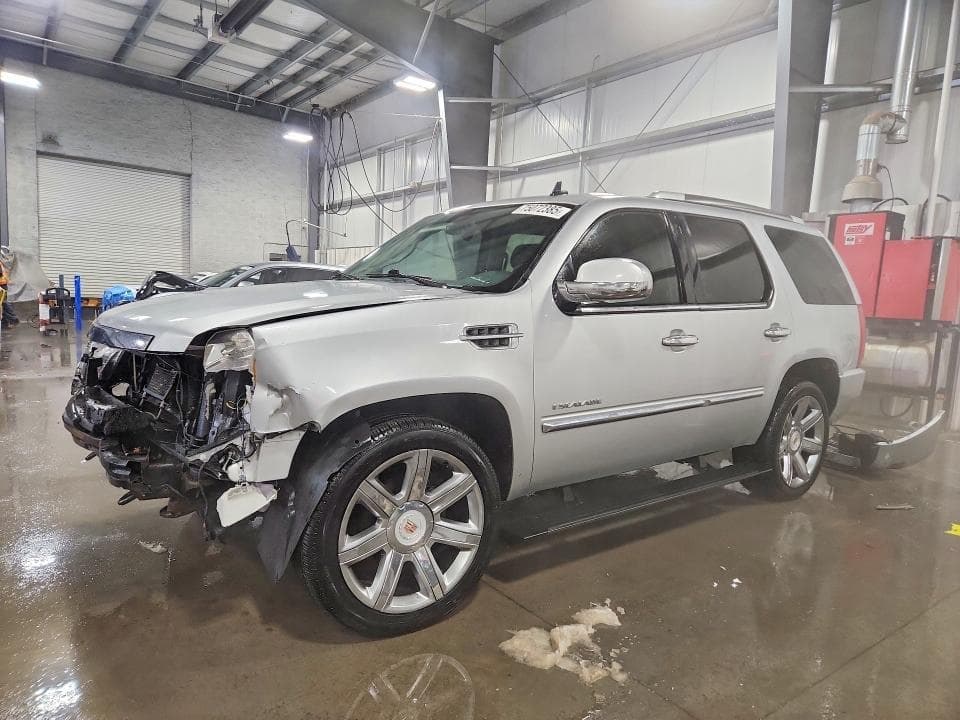 2013 Cadillac Escalade Luxury
