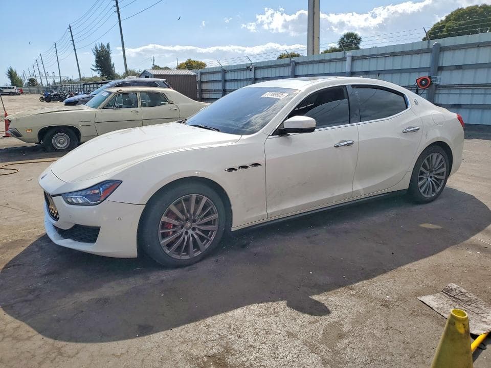 2018 Maserati Ghibli S