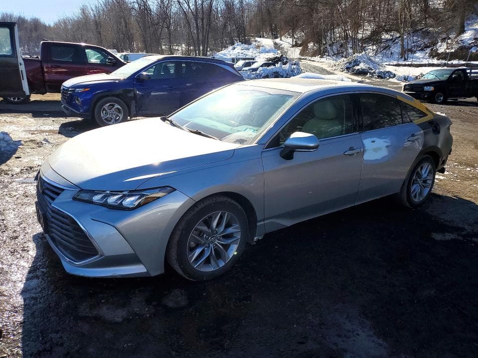 2019 Toyota Avalon XLE