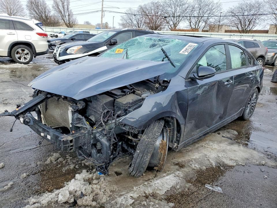 2023 KIA Forte GT Line