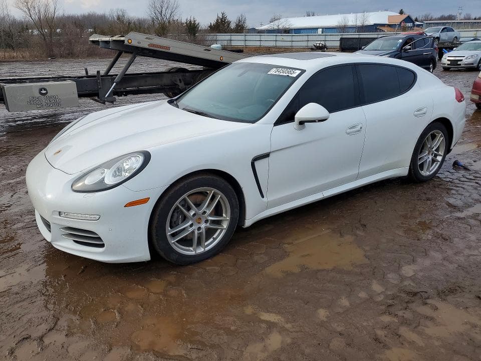 2015 Porsche Panamera 2