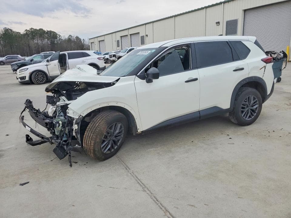 2022 Nissan Rogue S