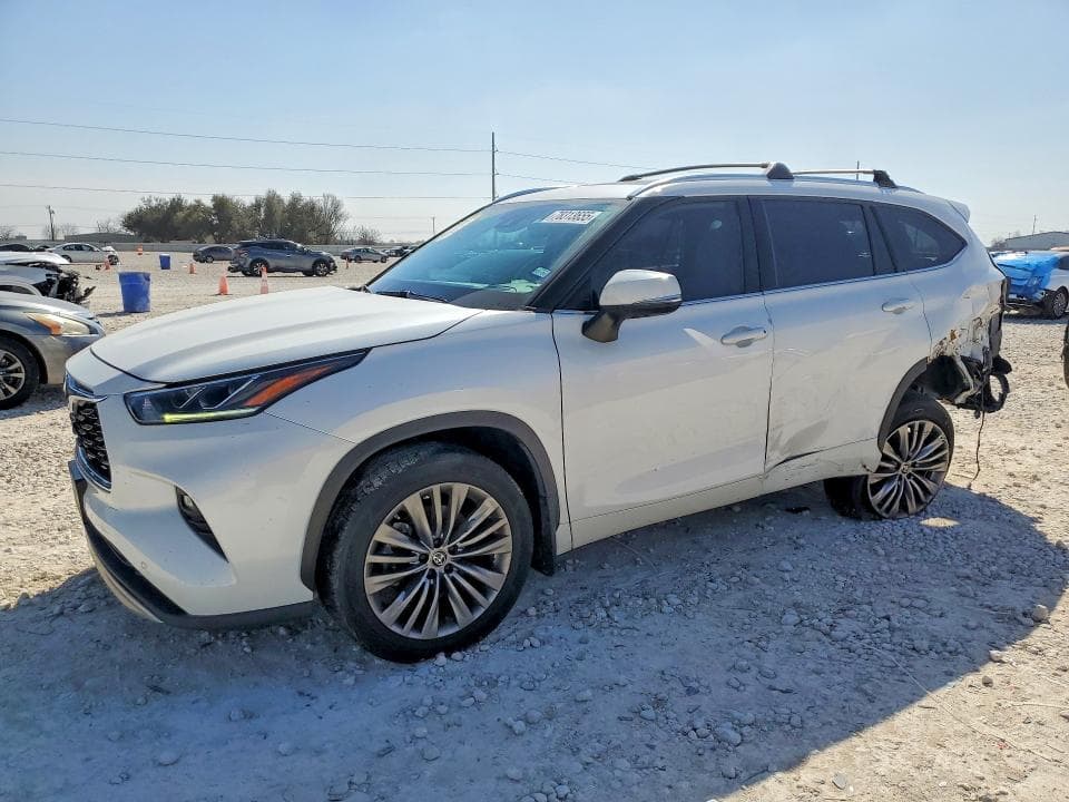 2021 Toyota Highlander Platinum