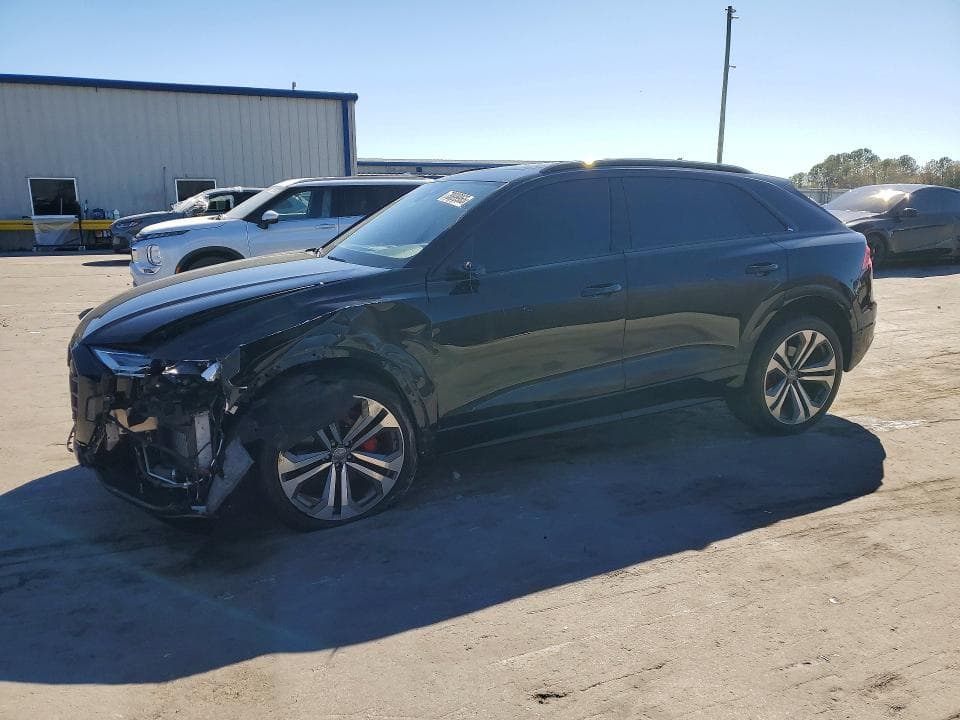 2019 Audi Q8 Premium Plus