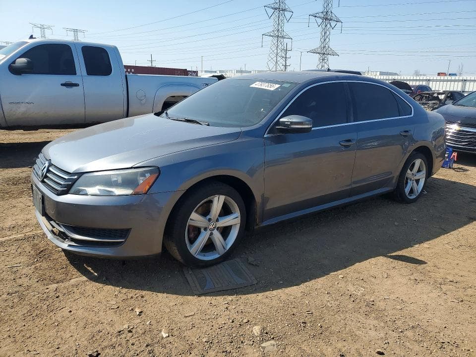 2013 Volkswagen Passat SE