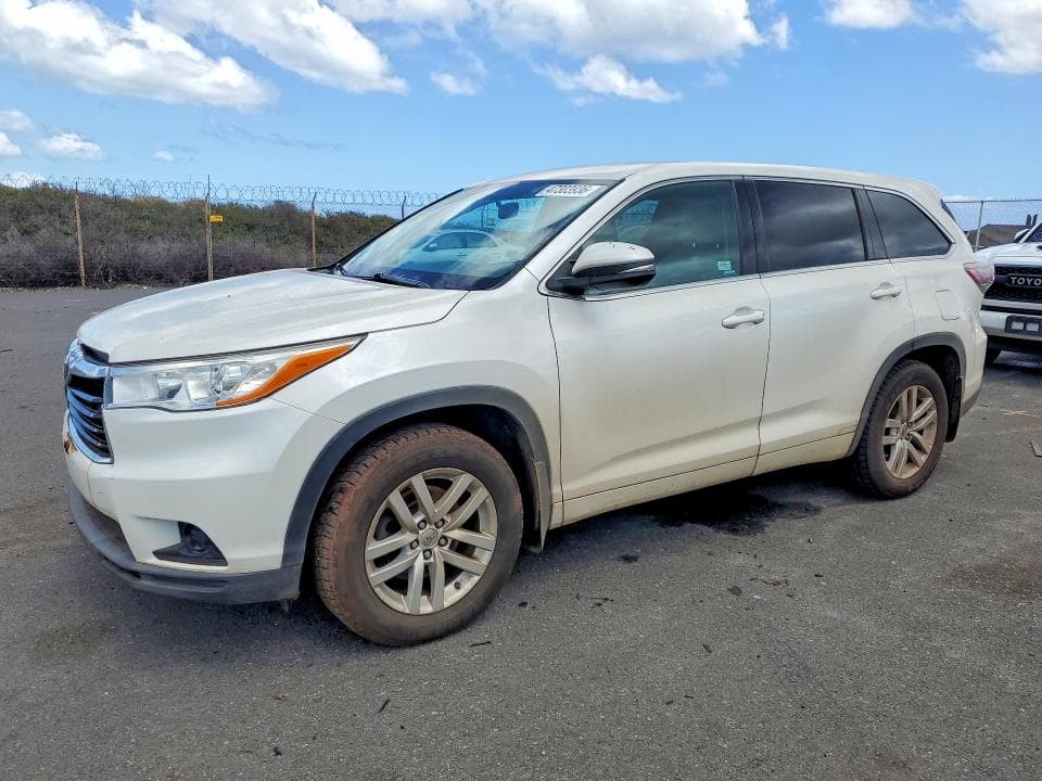 2014 Toyota Highlander LE