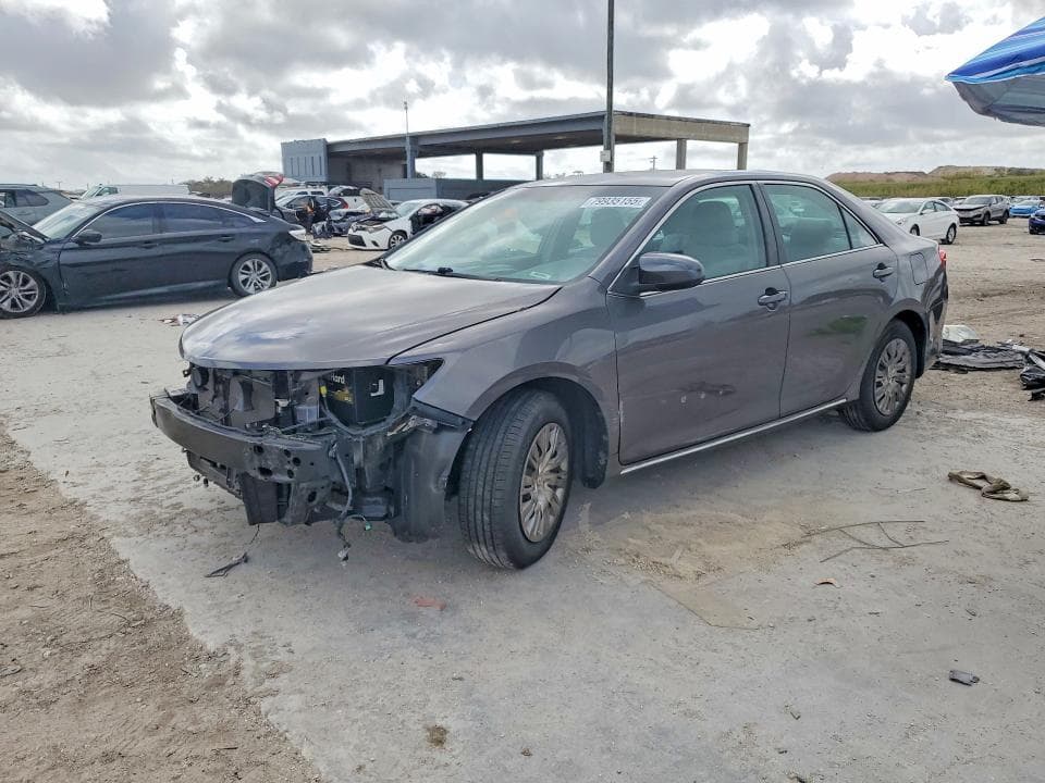 2014 Toyota Camry LE