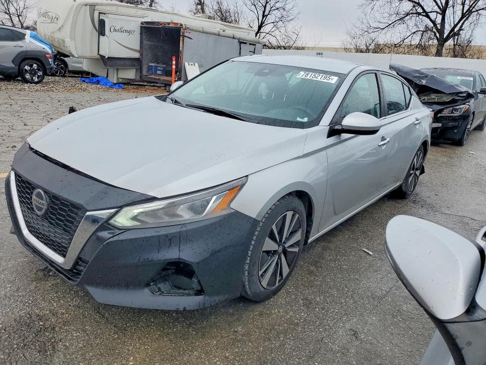2021 Nissan Altima SV