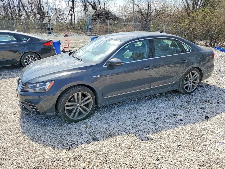 2017 Volkswagen Passat R-Line