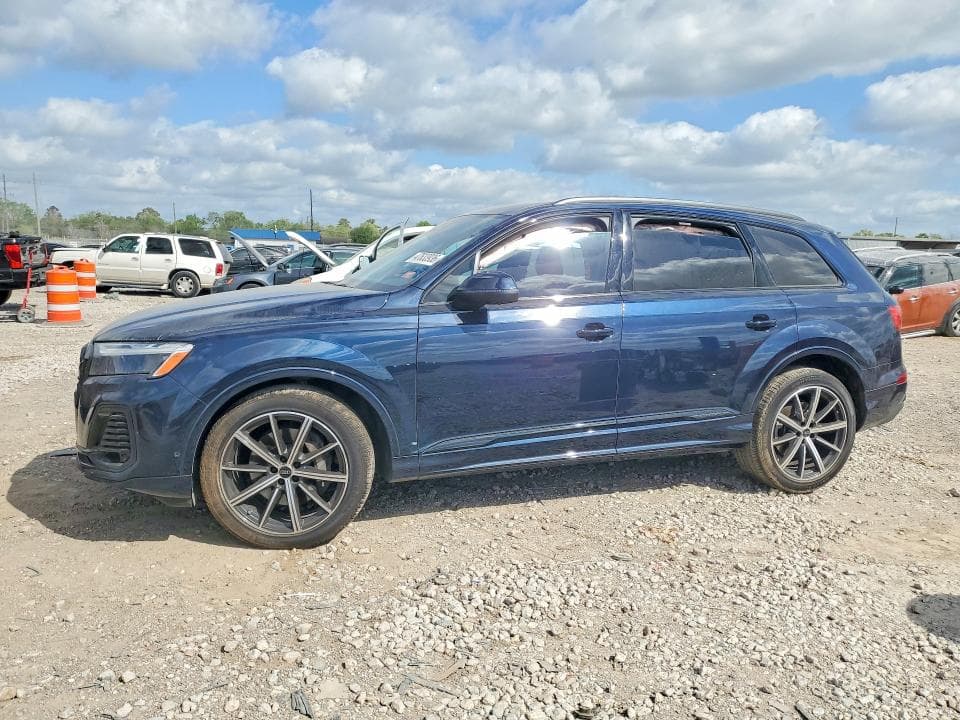 2025 Audi Q7 Premium Plus