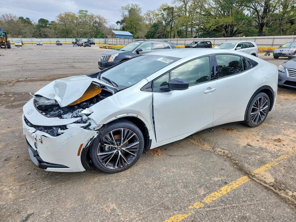 2025 Toyota Prius XLE