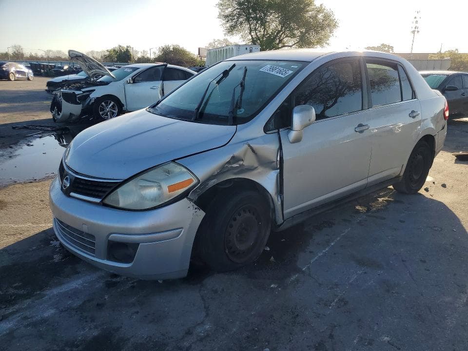 2008 Nissan Versa 1.8 S
