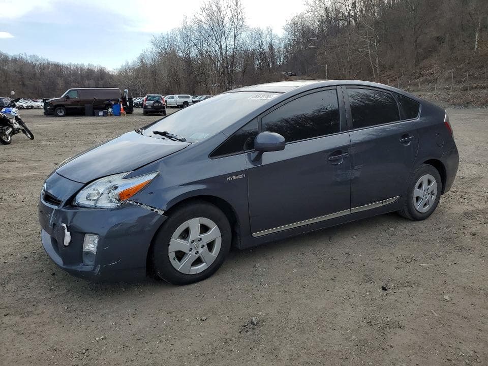 2010 Toyota Prius III