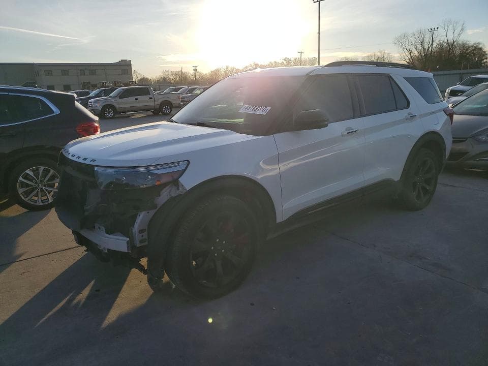 2022 Ford Explorer ST