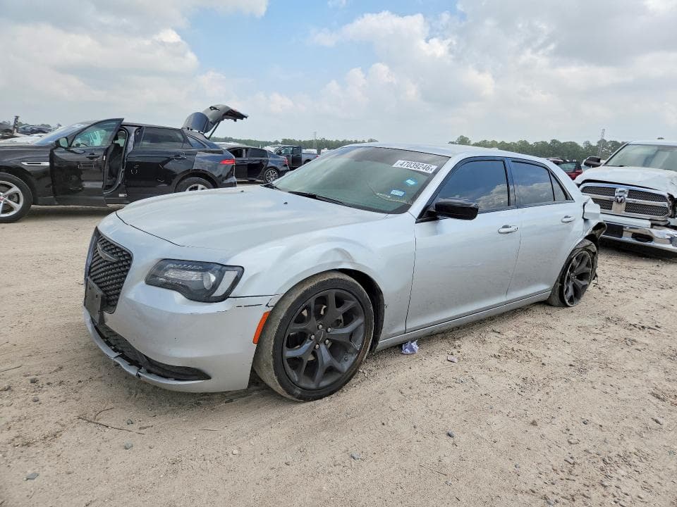 2022 Chrysler 300 Touring