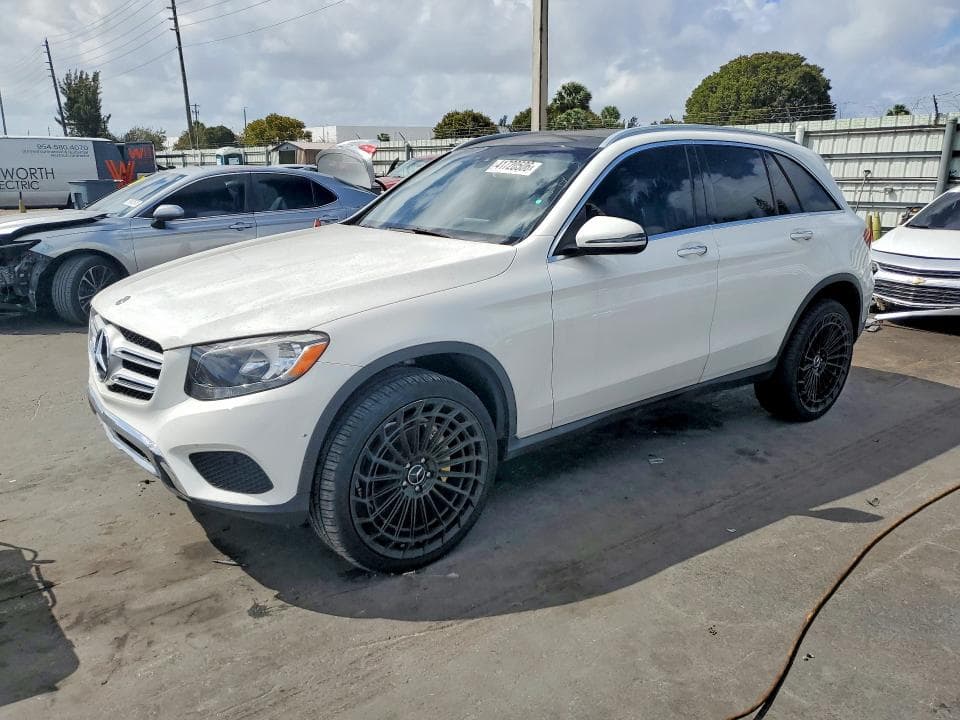 2018 Mercedes-Benz GLC 300