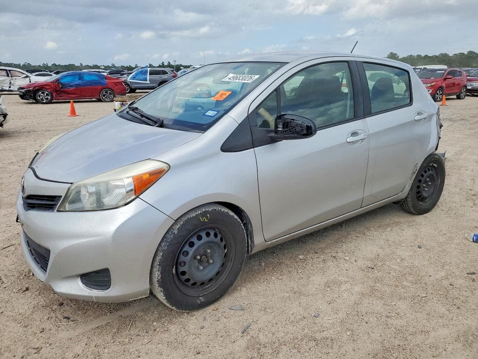 2012 Toyota Yaris 5-DOOR LE