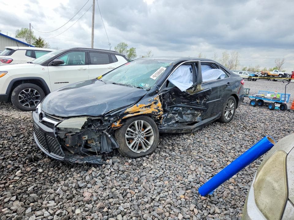 2016 Toyota Camry SE