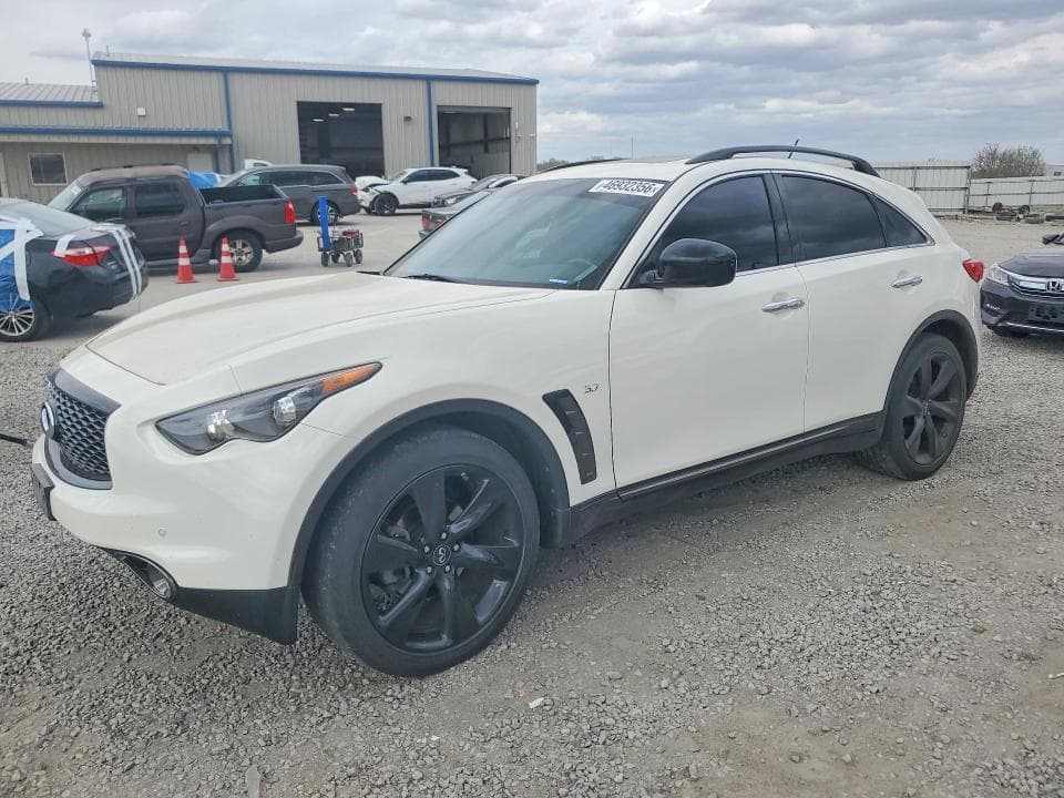 2017 Infiniti QX70 Base