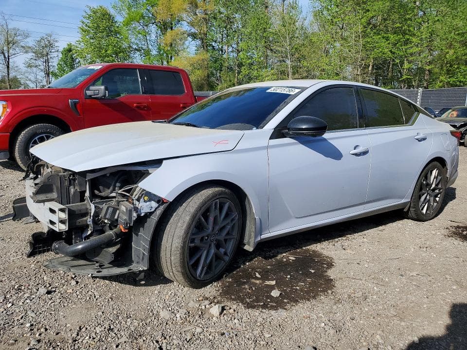 2023 Nissan Altima SR