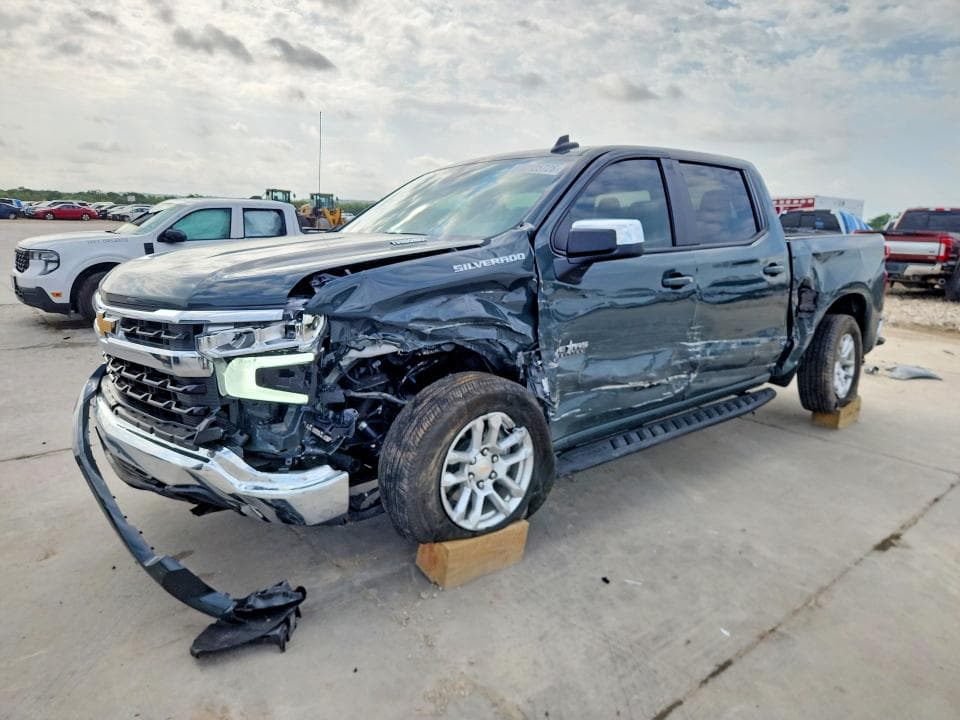 2025 Chevrolet Silverado C1500 LT