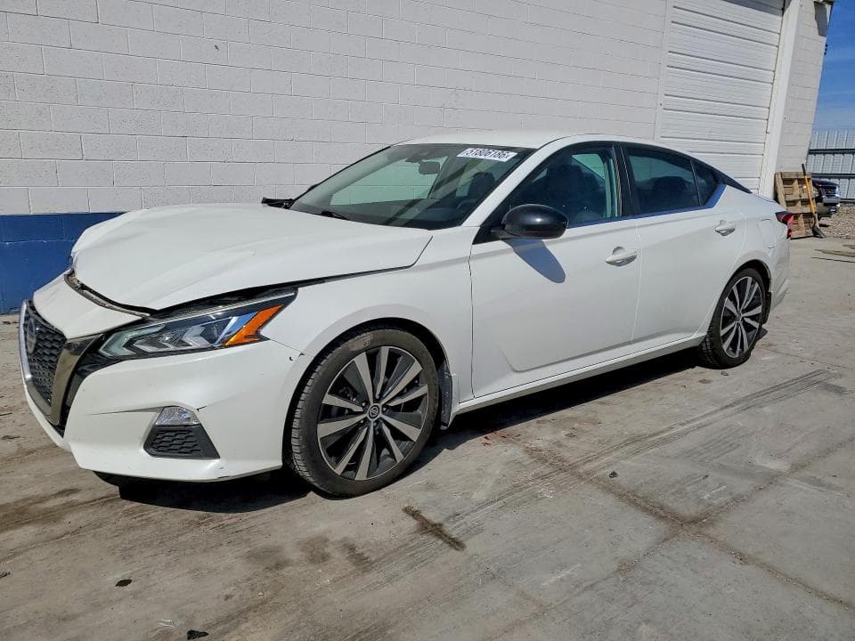 2020 Nissan Altima SR