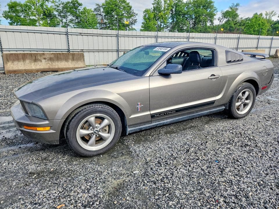 2005 Ford Mustang