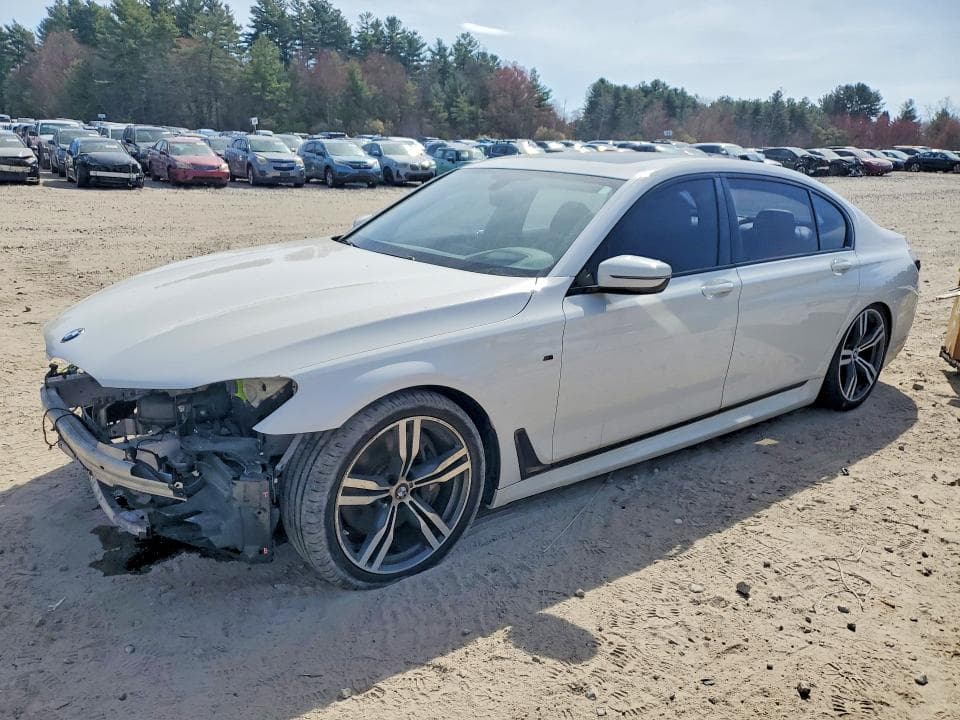 2016 BMW 750 XI