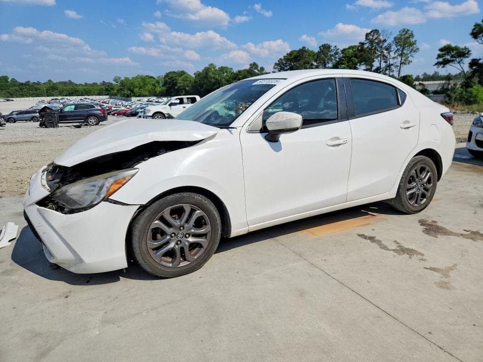 2019 Toyota Yaris LE