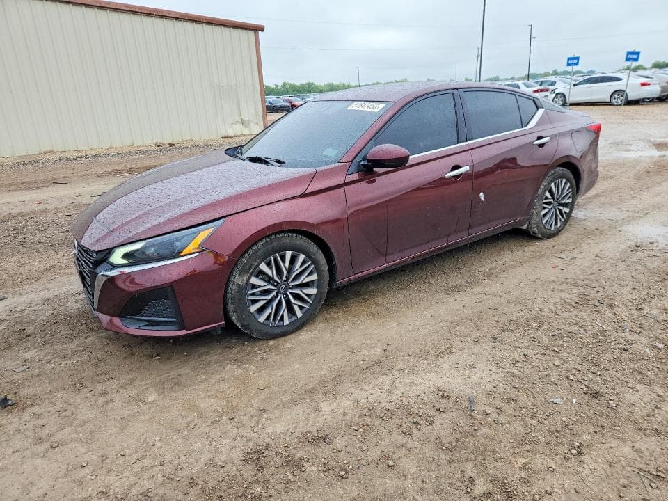 2023 Nissan Altima SV