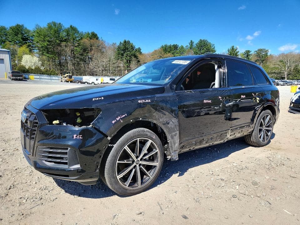 2023 Audi Q7 Premium Plus