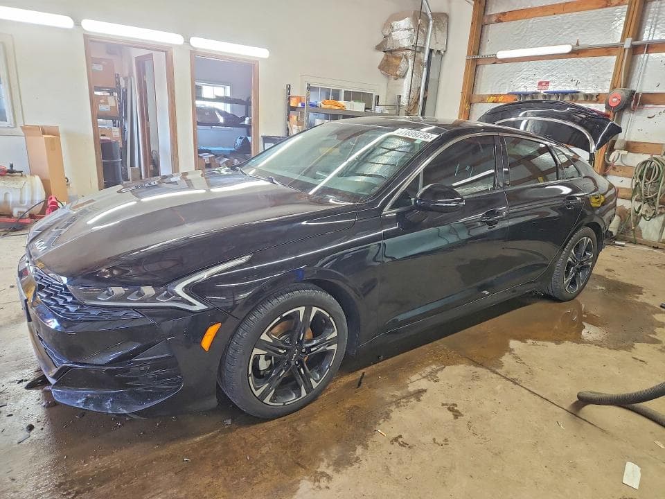 2022 KIA K5 GT Line