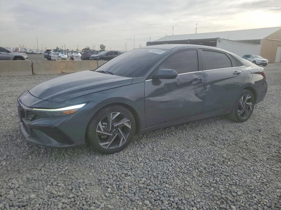 2024 Hyundai Elantra Limited