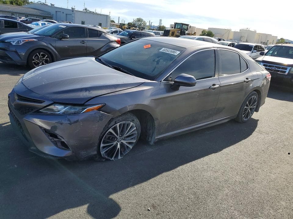 2020 Toyota Camry SE