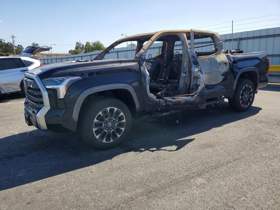 2025 Toyota Tundra Crewmax Limited