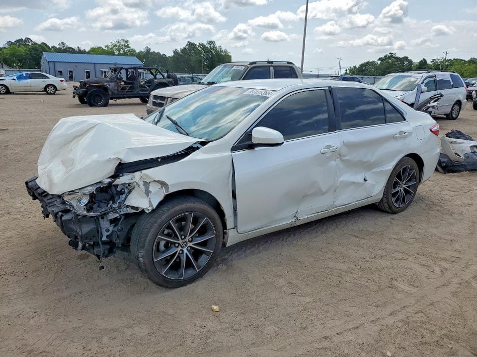 2015 Toyota Camry XSE