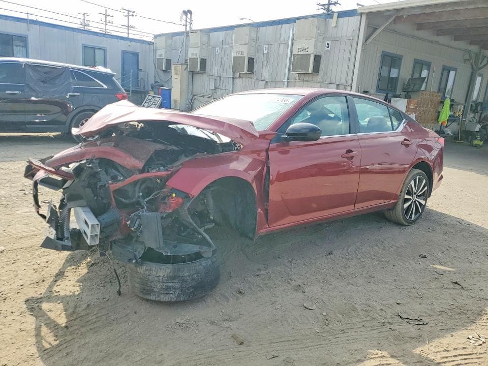 2022 Nissan Altima 2.5 SR