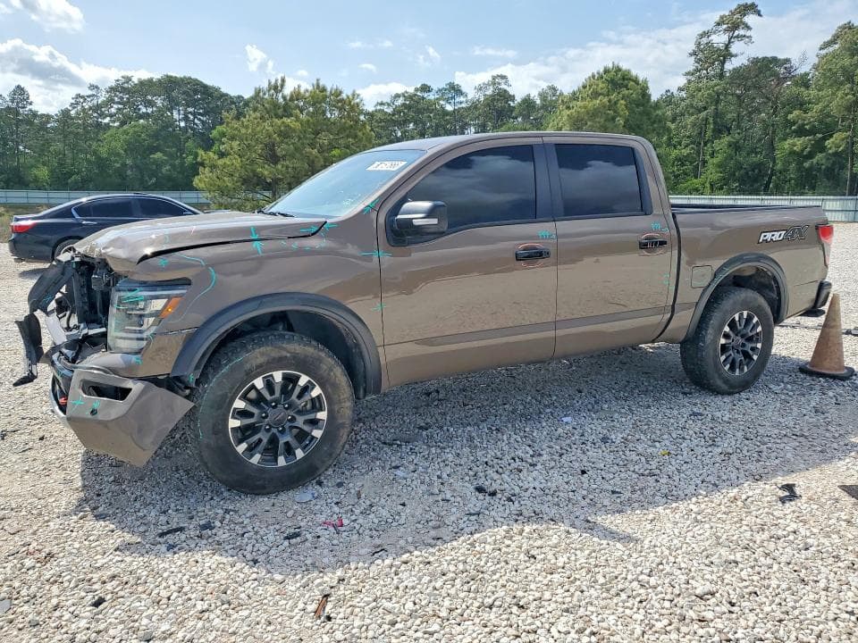 2024 Nissan Titan SV
