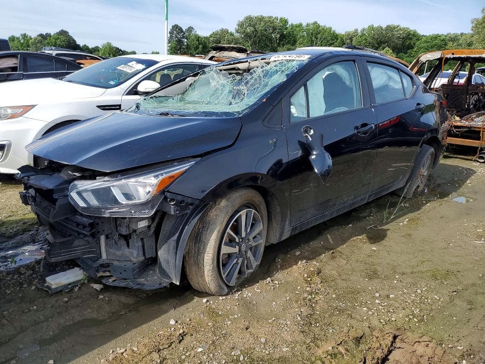 2022 Nissan Versa SV